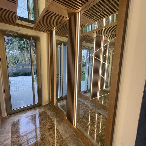 c7e93750-17a9-431b-9474-10d1cc29e929