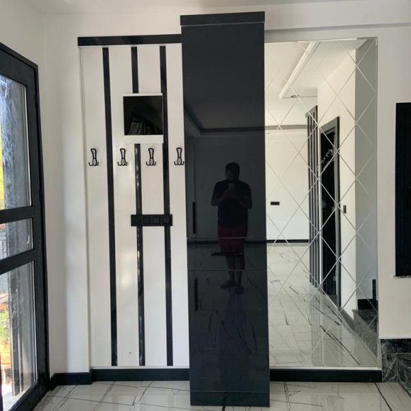 e289b9b0-50e6-4bb6-87bd-6718f8abf2be